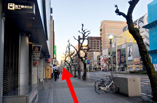 画像:地下鉄 栄駅からのアクセス