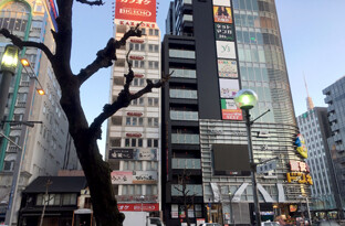 画像:地下鉄 栄駅からのアクセス